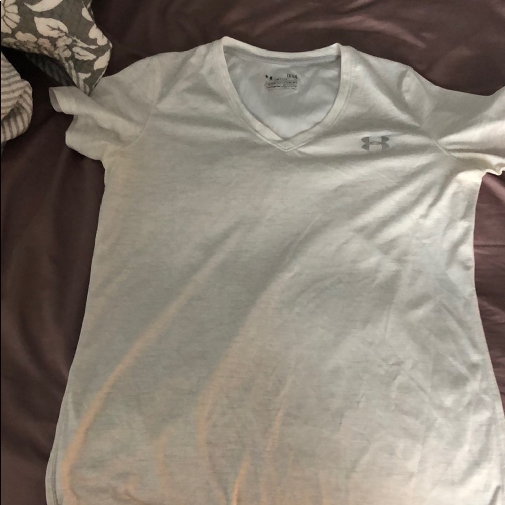 Under Armour T-shirt